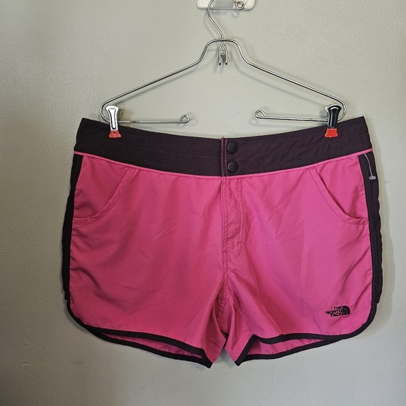 the north face pink board shorts 16 - Picture 3 of 10